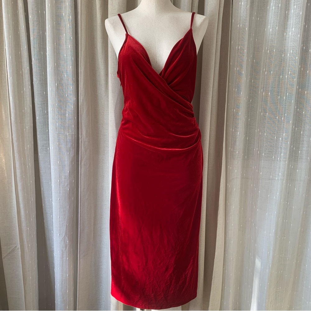 ZARA RED VELVET BODYCON DRESS NWT - Picture 1 of 13